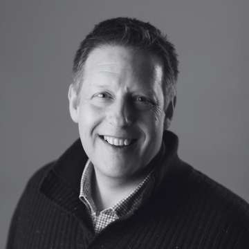 Simon Newton VIP Table Host